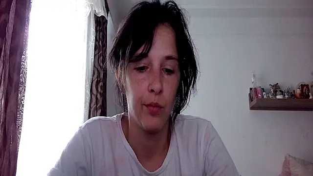 Snapshot of SexxyLety chatting on May 29, 10:46 am SexxyLety online show from May 29, 10:46 am