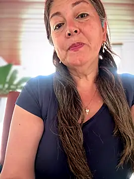 emma tour online show from December 22, 5:10 pm