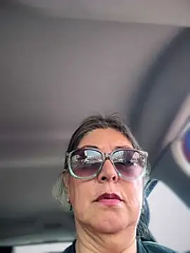 emma tour online show from February 5, 3:27 pm