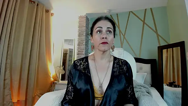 Snapshot of girasol_walton chatting on January 21, 3:32 pm girasol walton online show from January 21, 3:32 pm