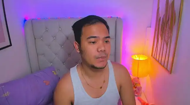 Snapshot of AsianZero chatting on February 17, 7:58 am AsianZero online show from February 17, 7:58 am