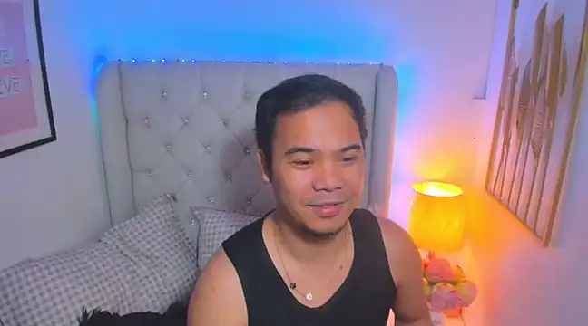 Snapshot of AsianZero chatting on March 17, 8:29 am AsianZero online show from March 17, 8:29 am