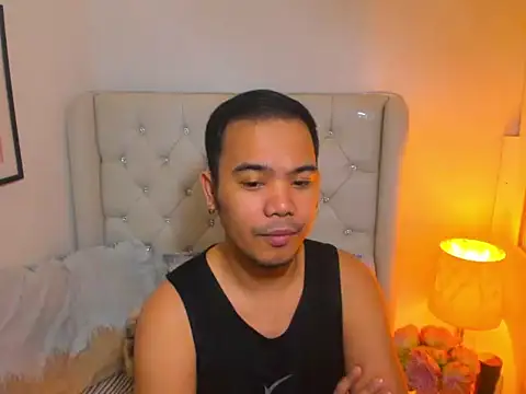 Snapshot of AsianZero chatting on March 7, 4:59 pm AsianZero online show from March 7, 4:59 pm