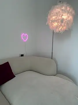 Rileysim88 online show from April 7, 8:26 am