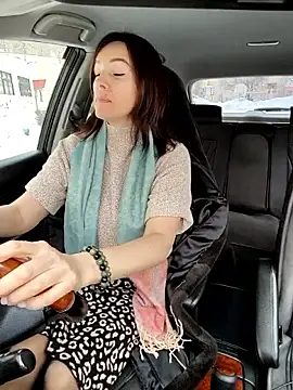 EvaXOAir online show from March 6, 3:47 am