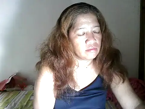 Snapshot of wethornypussy4u chatting on July 26, 7:43 pm wethornypussy4u online show from July 26, 7:43 pm