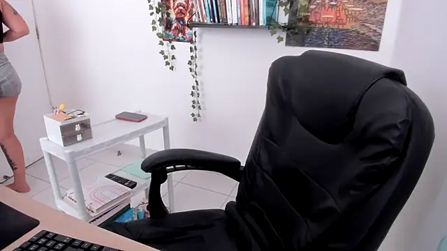 TaliMajesty online show from December 14, 2:21 pm