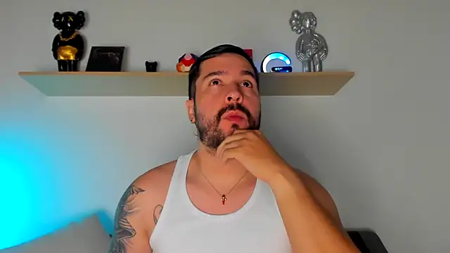 camilo restrepo21 online show from February 18, 11:52 pm