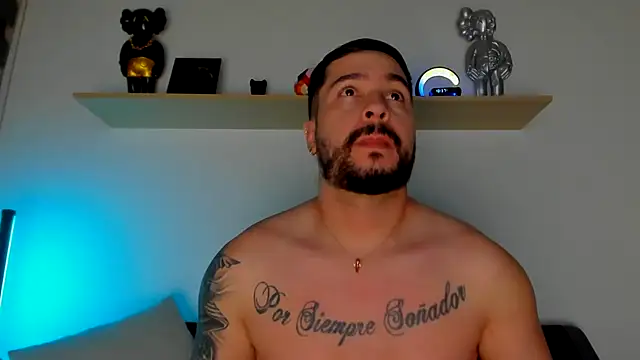 camilo restrepo21 online show from February 28, 11:34 pm