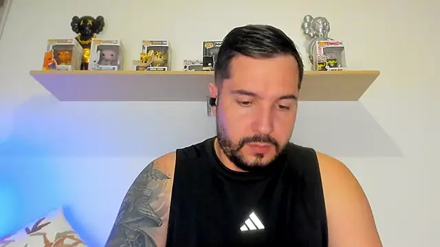 camilo restrepo21 online show from May 26, 11:34 pm