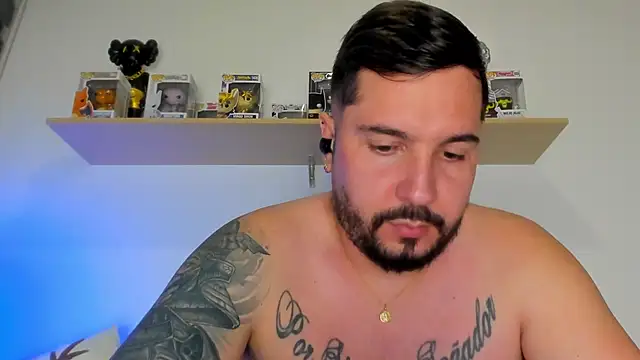 camilo restrepo21 online show from June 21, 2:03 am
