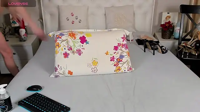 EvelinaX online show from December 22, 8:25 pm