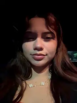 Snapshot of Sweett_Priya chatting on May 5, 4:20 am Sweett Priya online show from May 5, 4:20 am