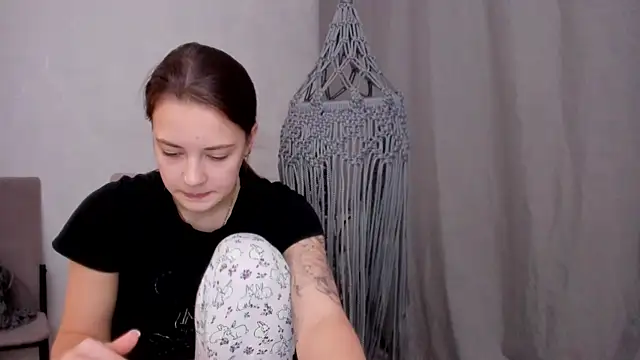 why again me online show from March 5, 6:23 pm