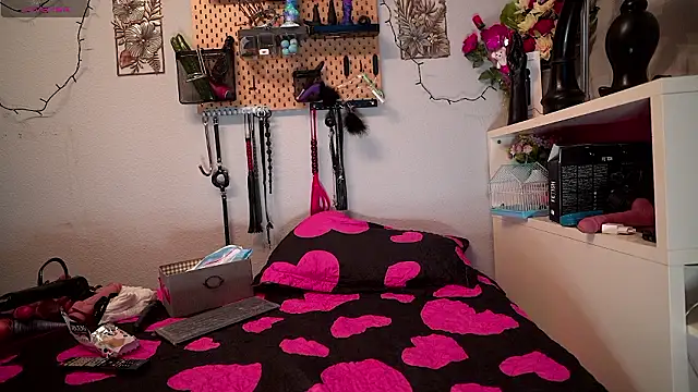 barbarah  online show from March 26, 9:37 am