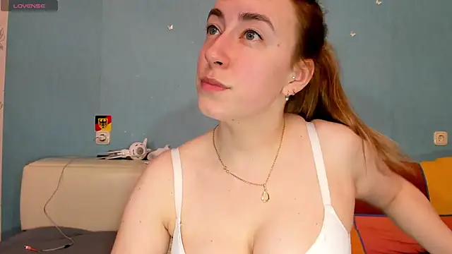 mimi nati online show from March 16, 8:13 pm