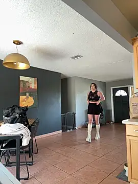 lovely beast online show from March 6, 5:54 pm