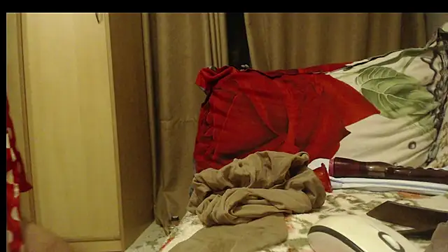 Snapshot of larawet chatting on January 3, 6:14 pm larawet online show from January 3, 6:14 pm