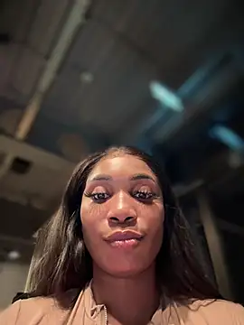   Nessa   online show from February 7, 11:45 am