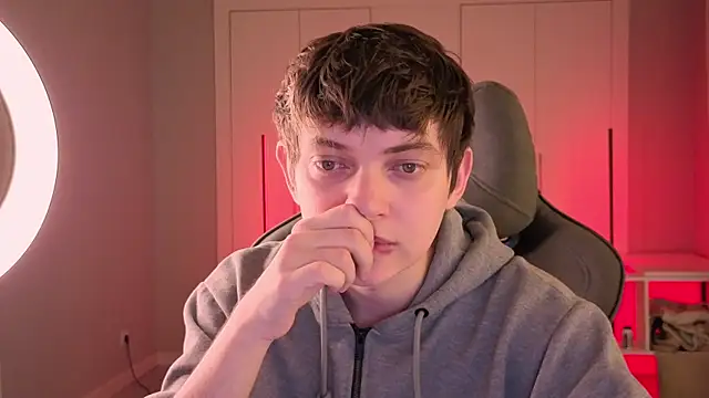 pjatteryd online show from April 17, 8:34 pm