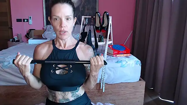 mommyselenafit  online show from September 22, 1:29 am