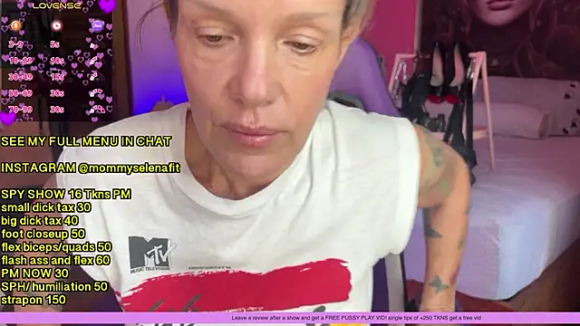 mommyselenafit  online show from December 1, 12:59 am