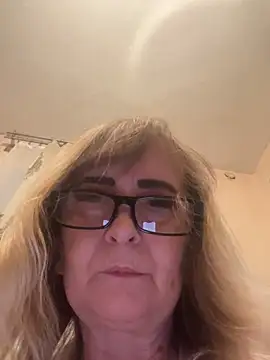 Irina2909xh online show from September 13, 10:09 pm