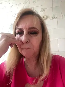 Snapshot of Irina2909@xh chatting on February 16, 11:17 am Irina2909xh online show from February 16, 11:17 am