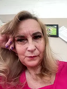 Snapshot of Irina2909@xh chatting on March 9, 10:19 am Irina2909xh online show from March 9, 10:19 am