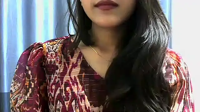 Snapshot of selen_5 chatting on December 4, 7:23 pm selen 5 online show from December 4, 7:23 pm