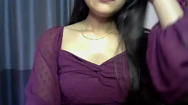 Snapshot of selen_5 chatting on January 22, 6:41 pm selen 5 online show from January 22, 6:41 pm