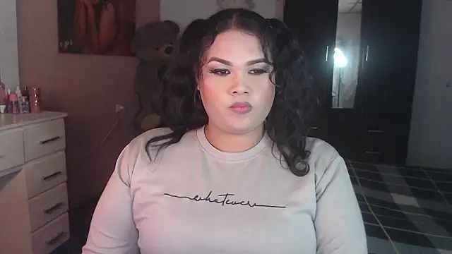 kami hot ts online show from March 17, 5:00 am