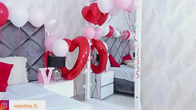 valentina fi online show from February 11, 3:18 pm