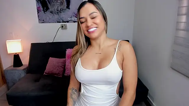 sararestrepo online show from October 30, 2:29 pm