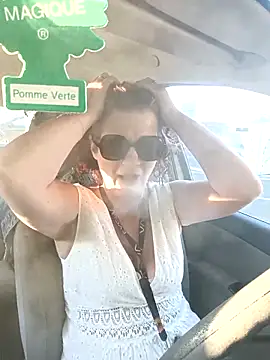 jennylovence online show from September 18, 6:04 am