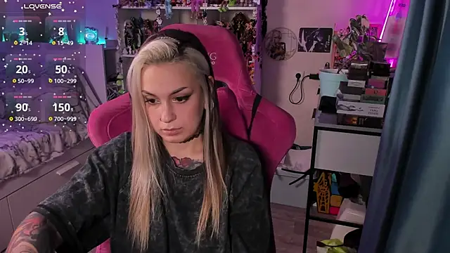 ChloeKohaku online show from January 7, 2:19 pm