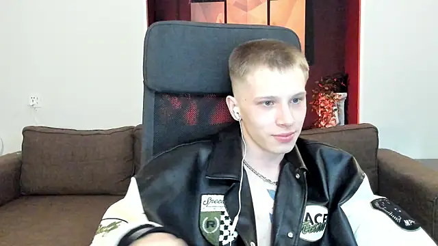 arlekincrop online show from March 19, 10:31 pm