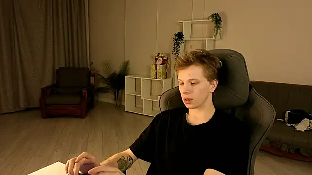 arlekincrop online show from January 7, 6:43 pm