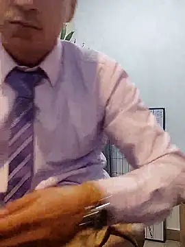 Snapshot of Business_dickkk chatting on February 27, 7:15 pm Business dickkk online show from February 27, 7:15 pm