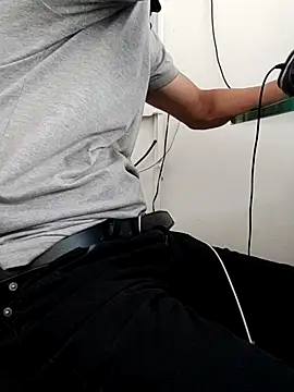 Snapshot of Business_dickkk chatting on May 22, 4:34 pm Business dickkk online show from May 22, 4:34 pm