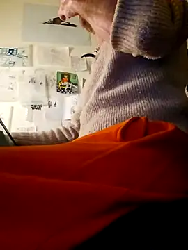 Snapshot of verylargecock chatting on February 3, 7:02 am verylargecock online show from February 3, 7:02 am