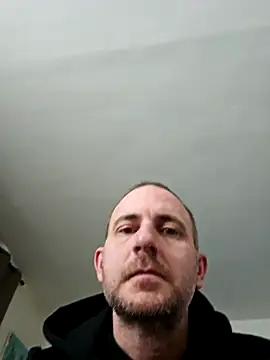 Snapshot of verylargecock chatting on February 8, 1:03 pm verylargecock online show from February 8, 1:03 pm