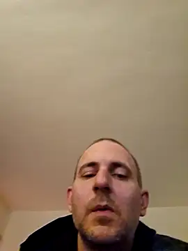 Snapshot of verylargecock chatting on February 21, 6:31 pm verylargecock online show from February 21, 6:31 pm