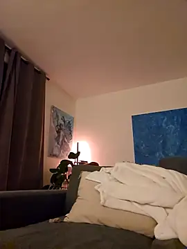 Snapshot of verylargecock chatting on February 23, 2:09 am verylargecock online show from February 23, 2:09 am