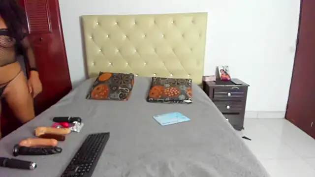 Snapshot of LUISSA_ chatting on March 10, 1:21 pm LUISSA online show from March 10, 1:21 pm