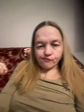 Snapshot of Susanel chatting on February 23, 6:45 pm Susanel online show from February 23, 6:45 pm