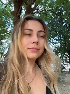 Brittanyrosexx online show from December 5, 2:00 pm