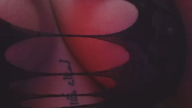 YaaraCollins online show from December 12, 12:05 am