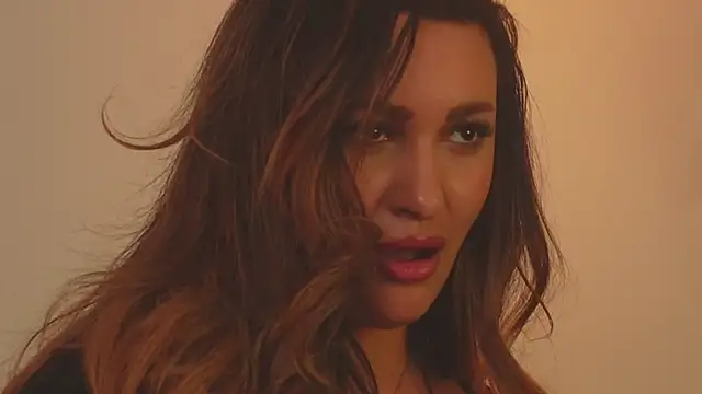 YaaraCollins online show from March 10, 3:01 am