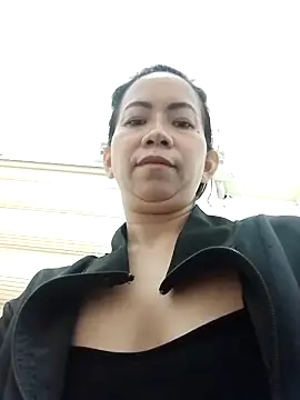 Snapshot of ladyxianne chatting on March 3, 8:49 am ladyxianne online show from March 3, 8:49 am